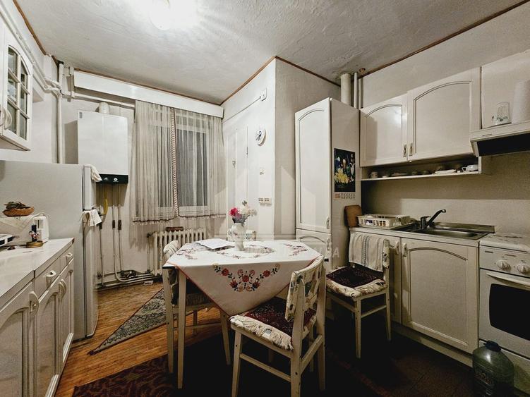 Apartament 3 camere decomandate | 61 mp | Spatios | Ampoi 2