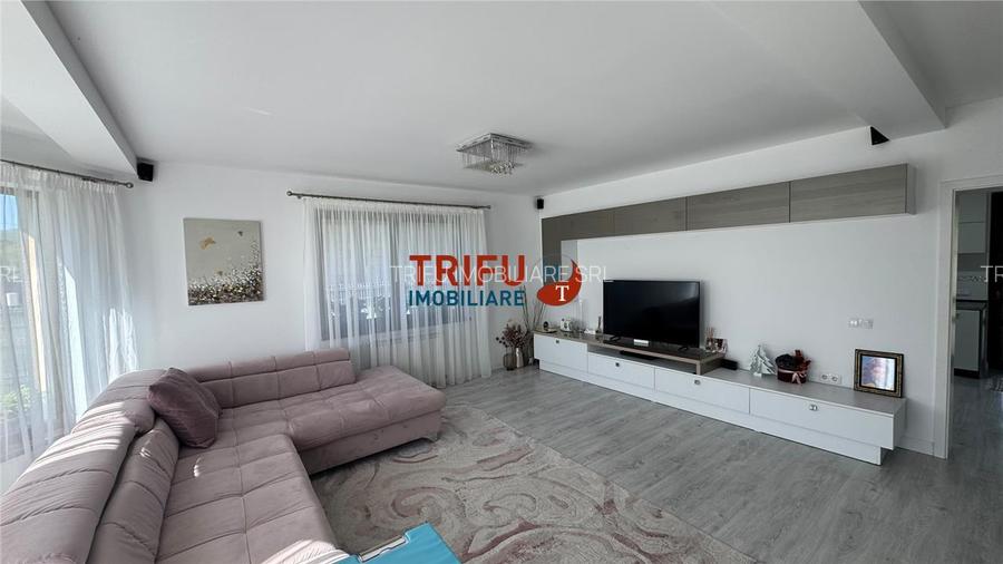 Casa de vanzare 5 camere 579mp teren