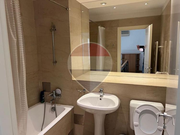 INCHIRIERE Apartament cu 3 camere in zona Nordului