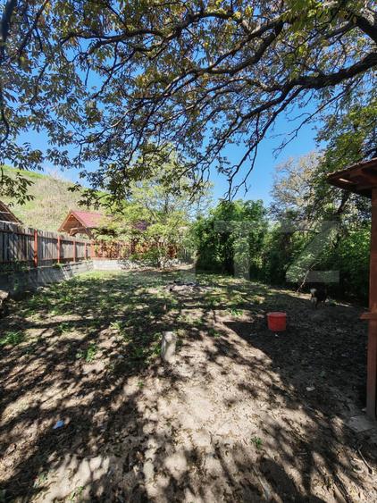 Casa 2 camere, 83 mp, 650 mp teren, in Moldovenesti