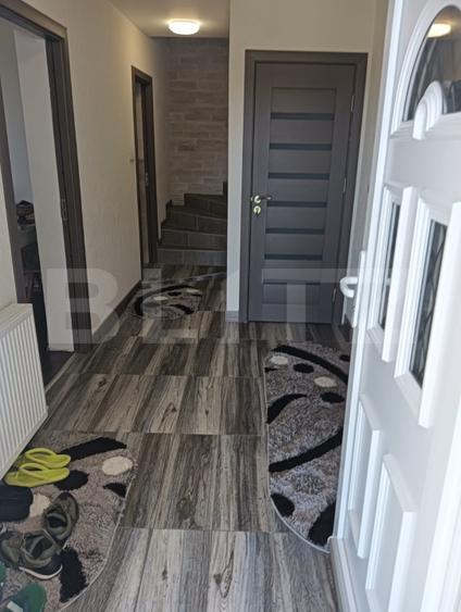 Vand sau schimb cu apartament vila superba cu 3 dormitoare in Ungheni