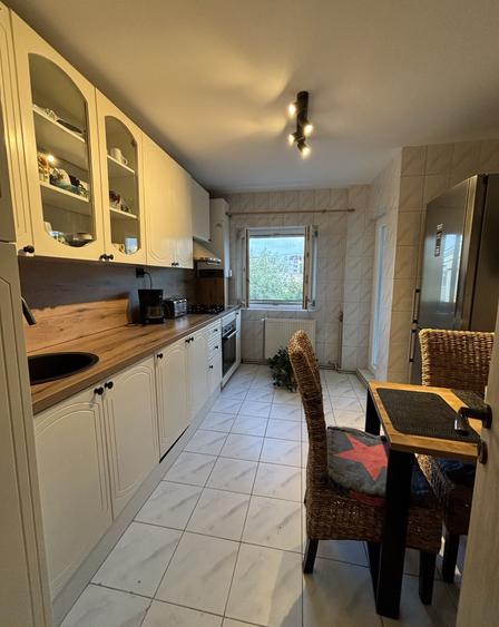 Apartament 3 camere la 5 minute de statia de metrou Orizont