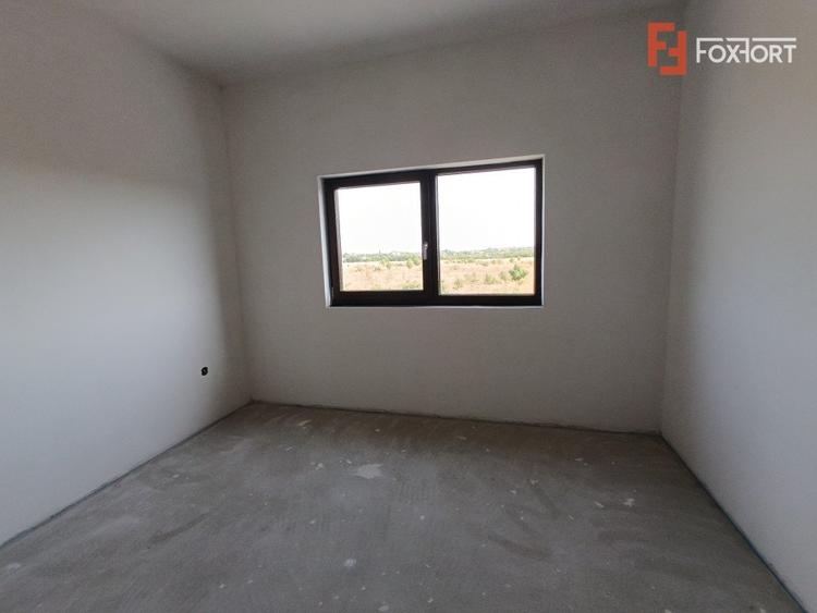 Triplex 5 camere, 2 bai, 114 mp utili, zona Plopi Timisoara - V8613