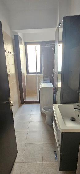 Apartament 3 camere | 80 mp | Parcare | Bloc 2015 | Zona 9 Mai, Ploiești