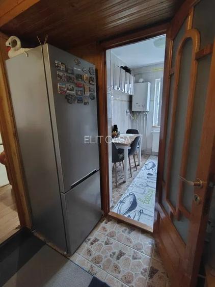 Apartament cu 2 camere, zona Canta - 4