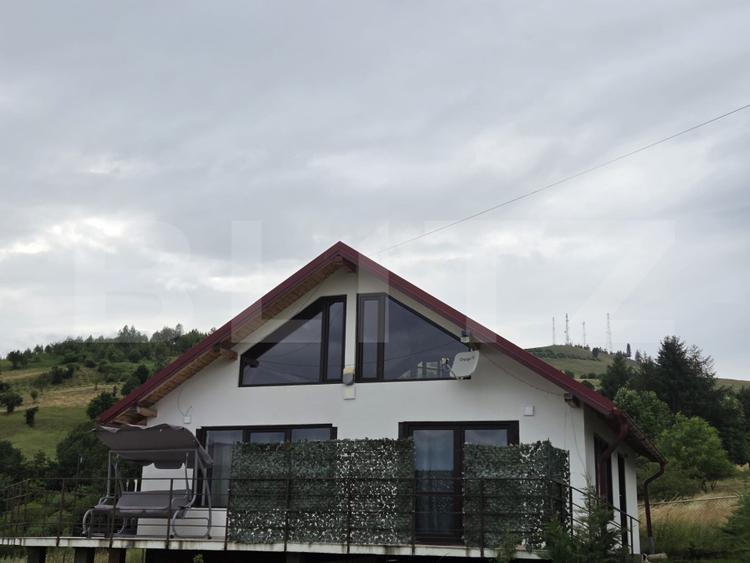 Casă de vacanță + 3000  mp teren, Gura Humorului