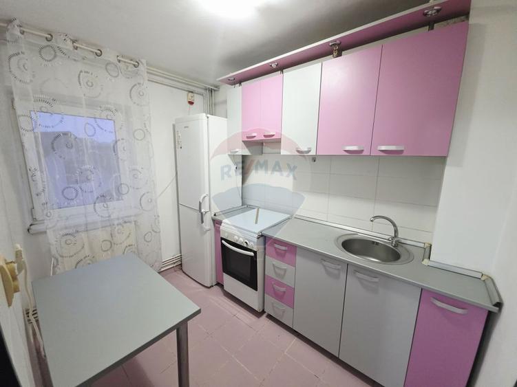 Apartament cu 1 camere de vânzare Zona Carpați, Piatra Neamț