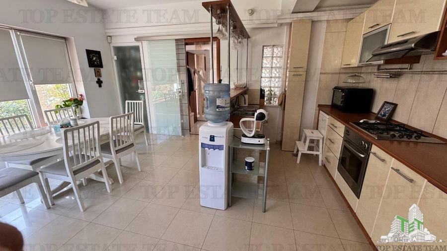 Vila de vanzare Zona Aviatiei | 6 camere | 400 mp teren