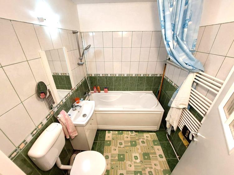 Apartament 2 camere 47mp Bradet Pret 56500eur neg