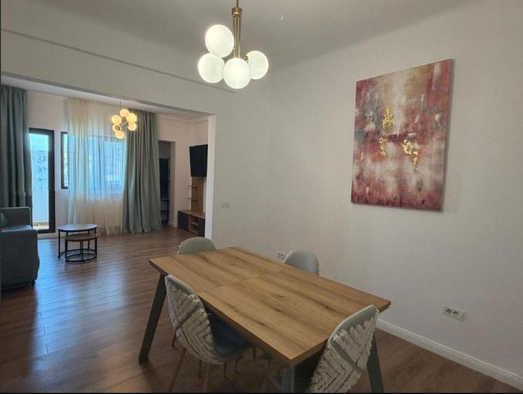 Apartament 3 Camere,Universitate,Metrou,et.5/8,Amenajat,mobilat,complet