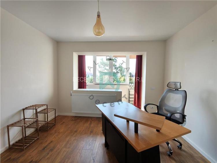 Apartament 3 camere de vanzare, Centru Civic