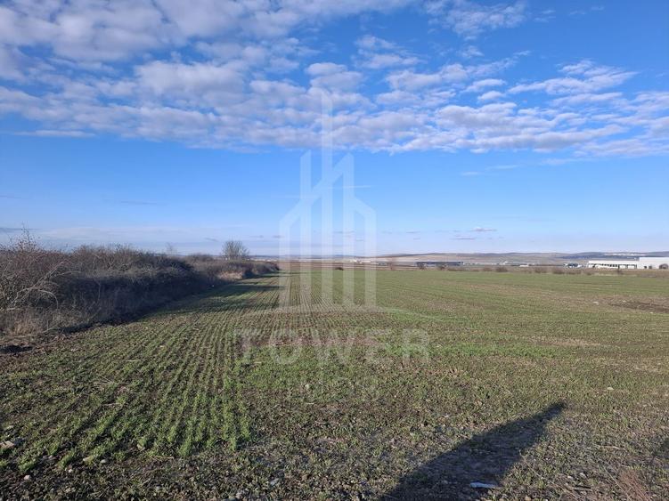 Teren Intravilan de Vânzare – 4300 mp – Cristian, zona Aeroport