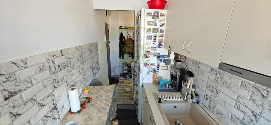 Apartament 2 camere, 41 mp, Craiovita Noua, zona Scoala 30