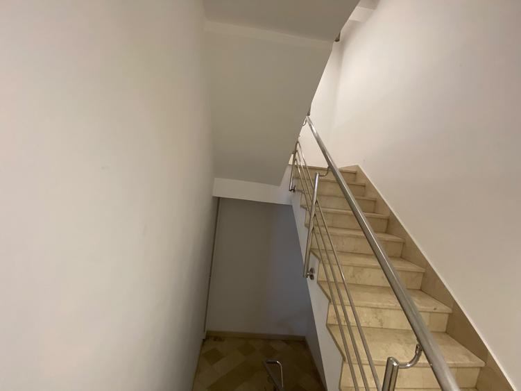 Inchiriere spatiu de birouri 2 camere 86mp Berzei Spitalul Militar Sala Radio