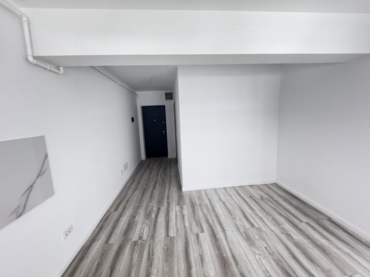 Apartament cu 2 camere-de inchiriat-bloc nou-parcare proprie