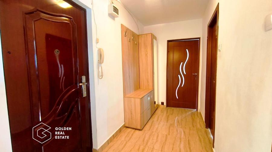 Apartament spatios cu 2 balcoane, modernizat, zona Alfa