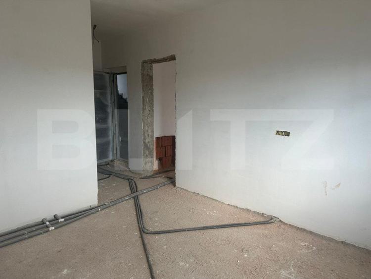 Garsoniera , 33 mp utili, zona Bardi Auto