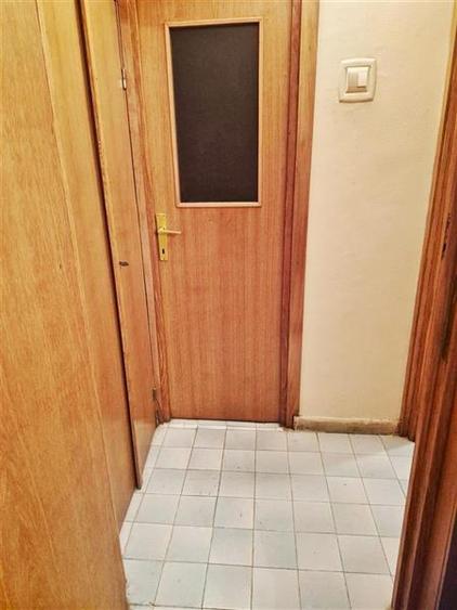 Apartament 2 camere semidecomandat, zona Bistrita Lac