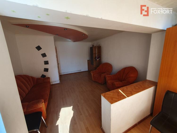 Apartament 2 camere decomandat, etaj 3/4 - zona Steaua