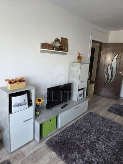 Apartament 3 camere în zona INTRE LACURI