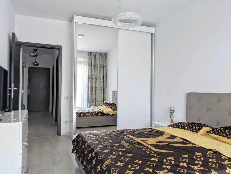 Apartament 2 camere / decomandat / 80 mp / centrala / metrou / Drumul Taberei