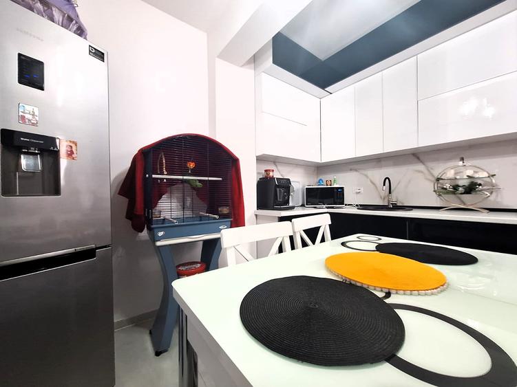 Vanzare apartament 2 camere zona Salaj / parcare
