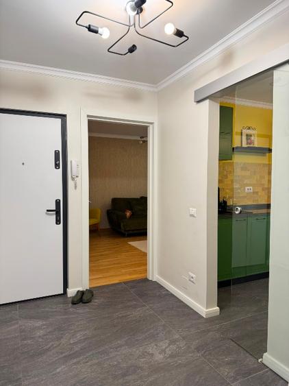 Apartament 2 camere complet renovat, 2 minute de metrou Brancoveanu si parc