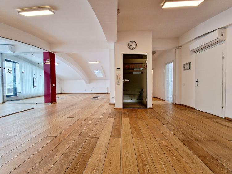 Spatiu de birouri in vila | Cotroceni | 192 mp | Terasa 60 mp