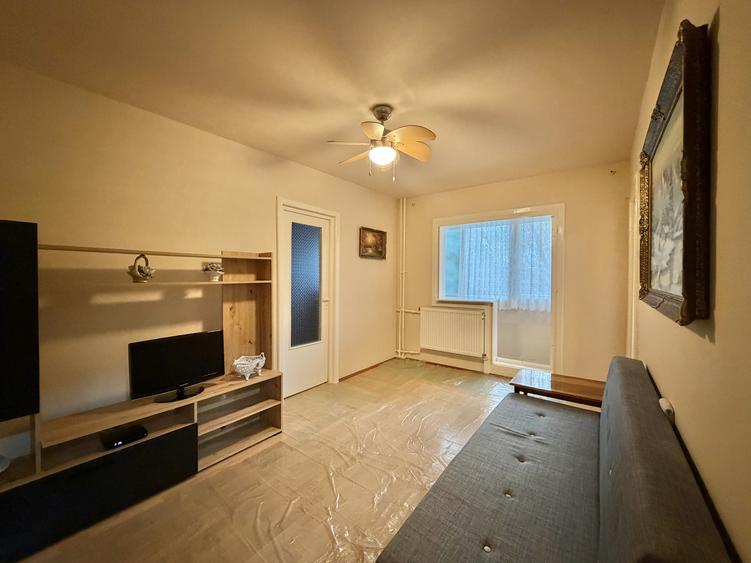 Apartament 2 camere, etaj 2, zona Dacia