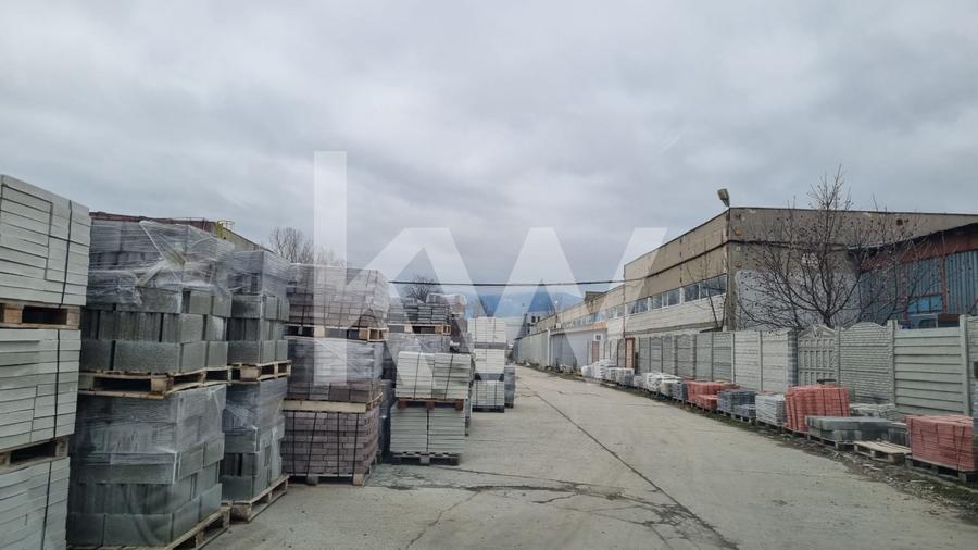 Hala industriala Uzina 2 cu teren betonat de 4500 mp