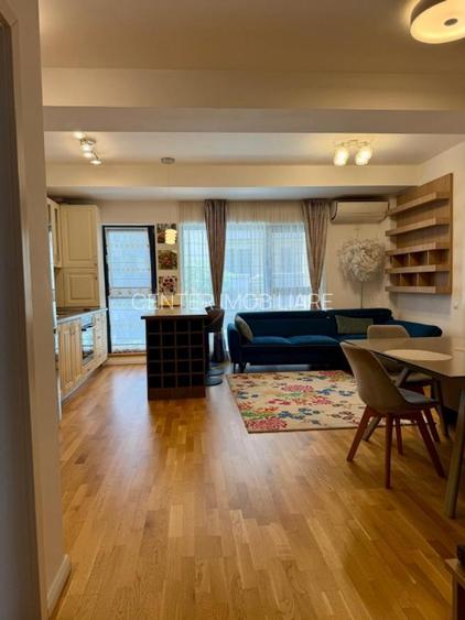 CASA POPORULUI, Libertatii,3 camere lux, etaj 1, c-tie 2019, 2 garaje, 80mp