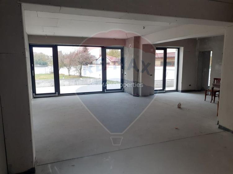 Vanzare vila D+P+E+M, 8 camere, 520 mp, pe malul Lacului Mogosoaia - 6