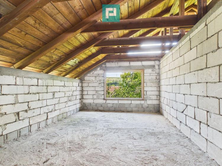 Casă impunătoare în Păuliș - 15