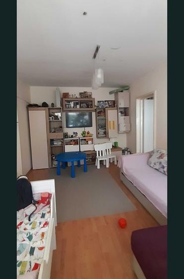 Apartament 2 camere semidecomandat , tomis 2, centrala proprie noua