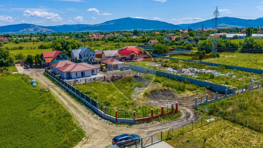 Teren 1,376mp Prejmer / Strada noua