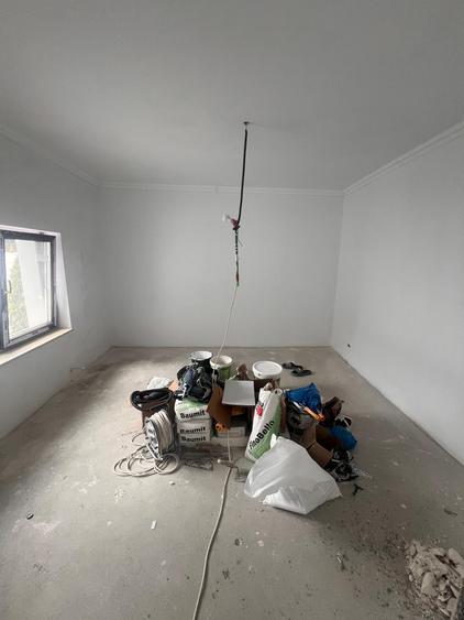 CASA DE VANZARE BUCURESTII NOI SINGUR CURTE