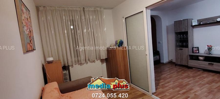 Vânzare apartament 3 camere, etaj 1, Micro 19 – mobilat complet - 5