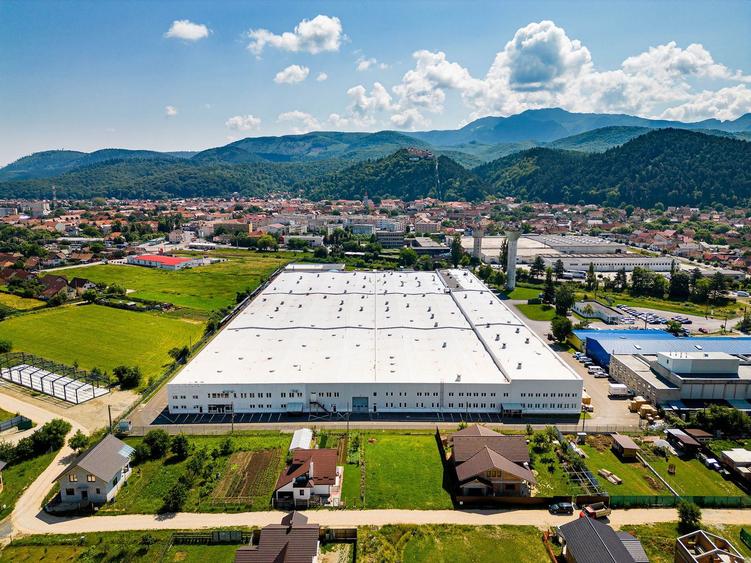 Unitate de productie sau depozitare ideal amplasat Rasnov, Brasov