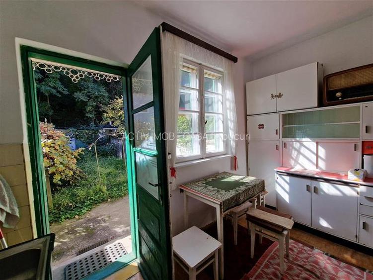 Resita Casa 5 Cam D-P-Etj.1 si Curte - 2