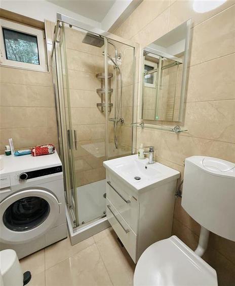 Chirie - 3 Camere - 2 Balcoane -  AC - Parcare - Brasovul Vechi