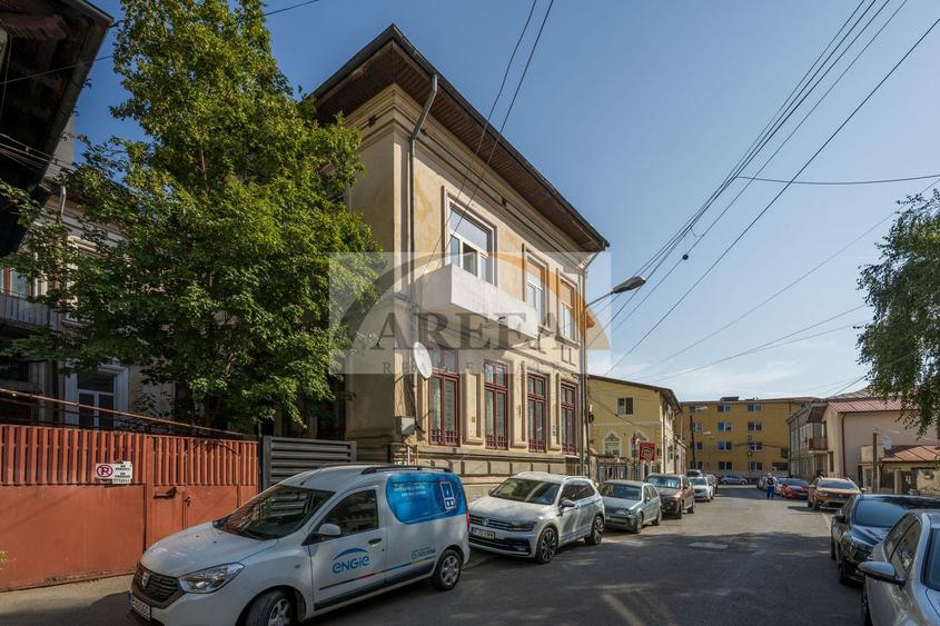 Proprietate in vila interbelica, pret bun - Pasajul Unirii, 157 mp