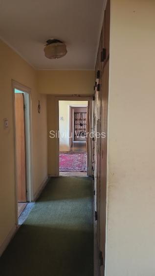 Apartament 4 camere , central, bulevardul Independentei 6 - 10