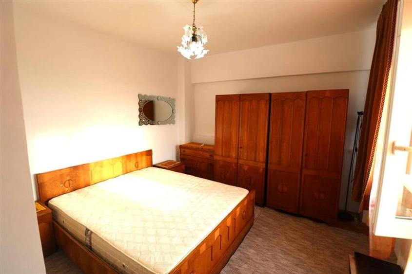 Apartament 2 camere , centrala proprie, zona Sagului