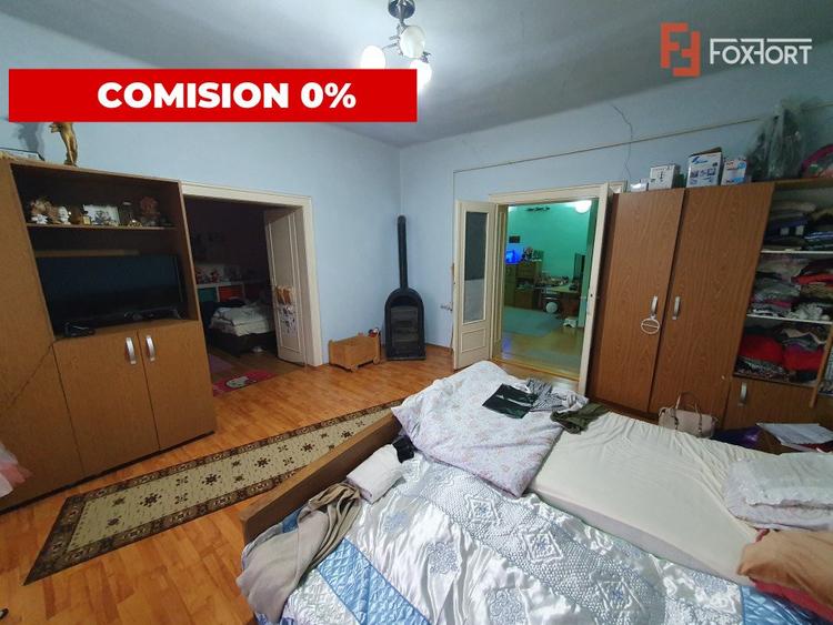 Casa cu 5 camere si service auto, teren 400 mp - zona Calea Sagului