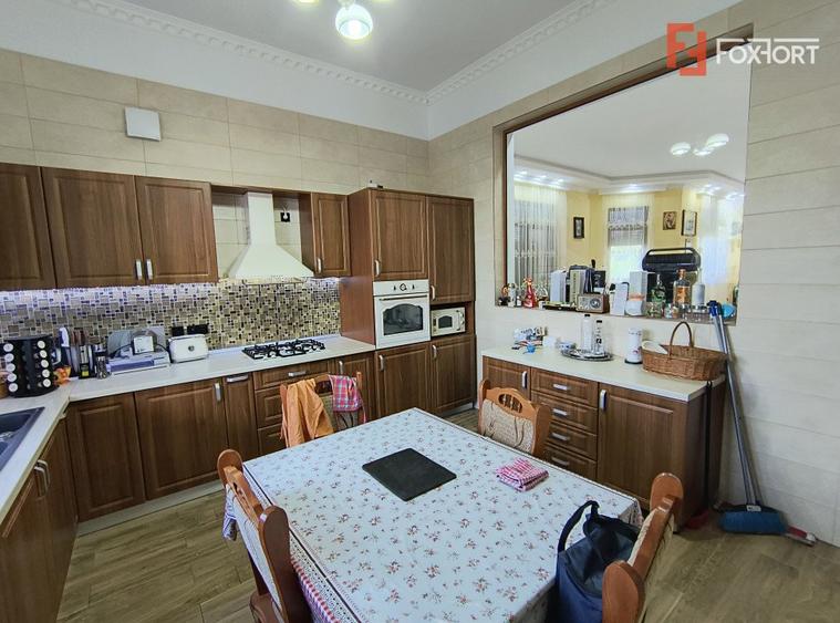 Casa Individuala cu 4 camere, echipata cu panouri, pompa de caldura in zona Sag