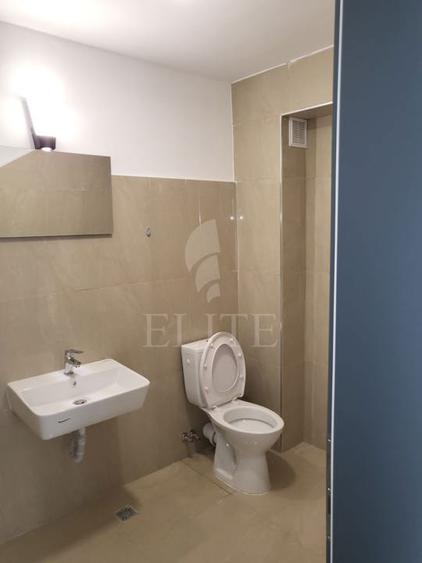 Apartament 3 camere în zona SEMICENTRAL