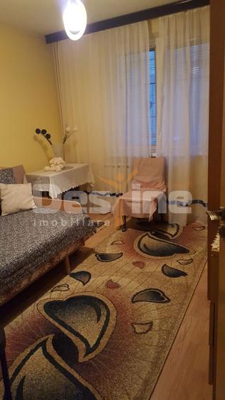 APARTAMENT 3 CAMERE DECOMANDAT