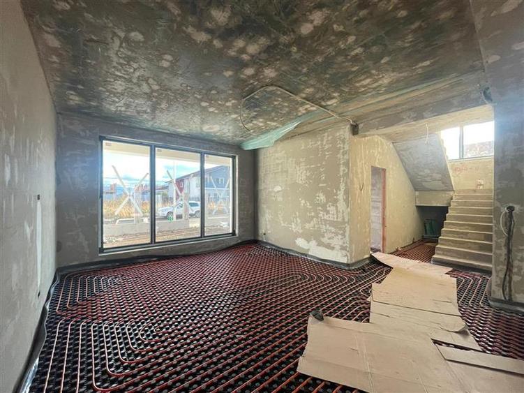 Casa Premium, 4 camere, 163mp utili, teren 636mp, toate utilitatile, Sanpetru-Ha