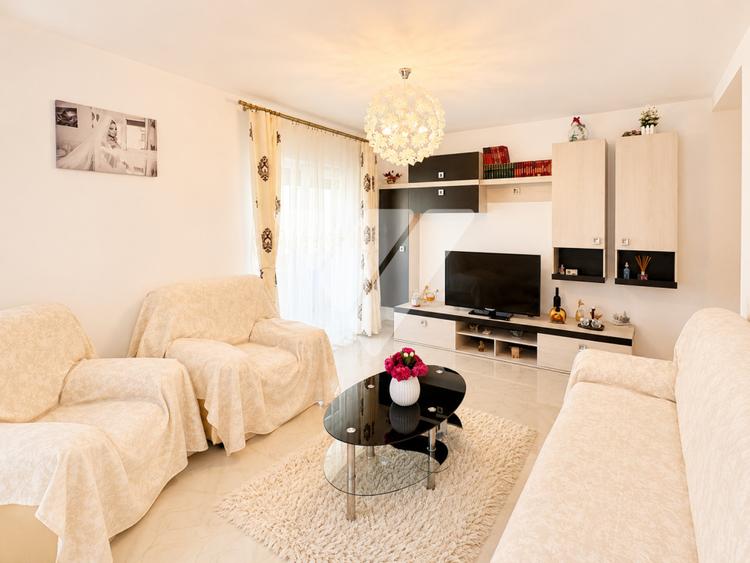 Apartament 3 camere 2 bai mobilat 71 mp etaj 1 Arhitectilor Sibiu