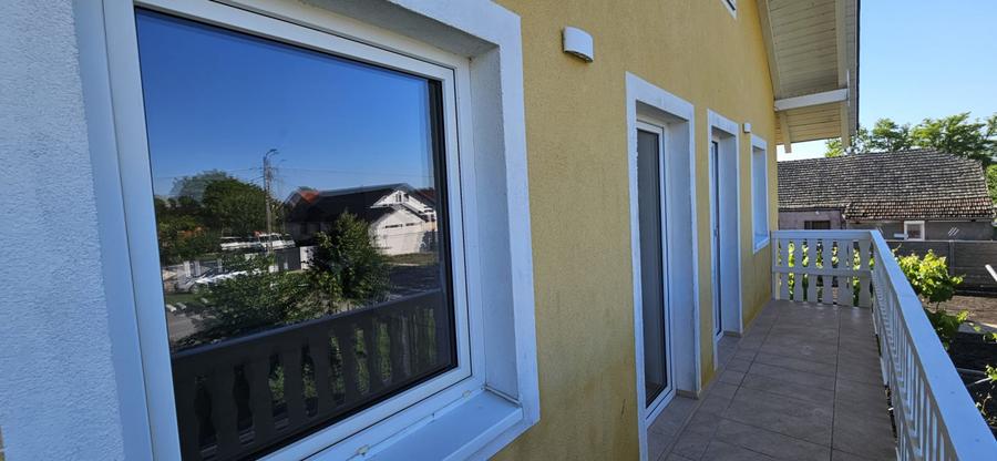 Dudestii Noi - Casa 7 Camere - Proiect 2 Familii